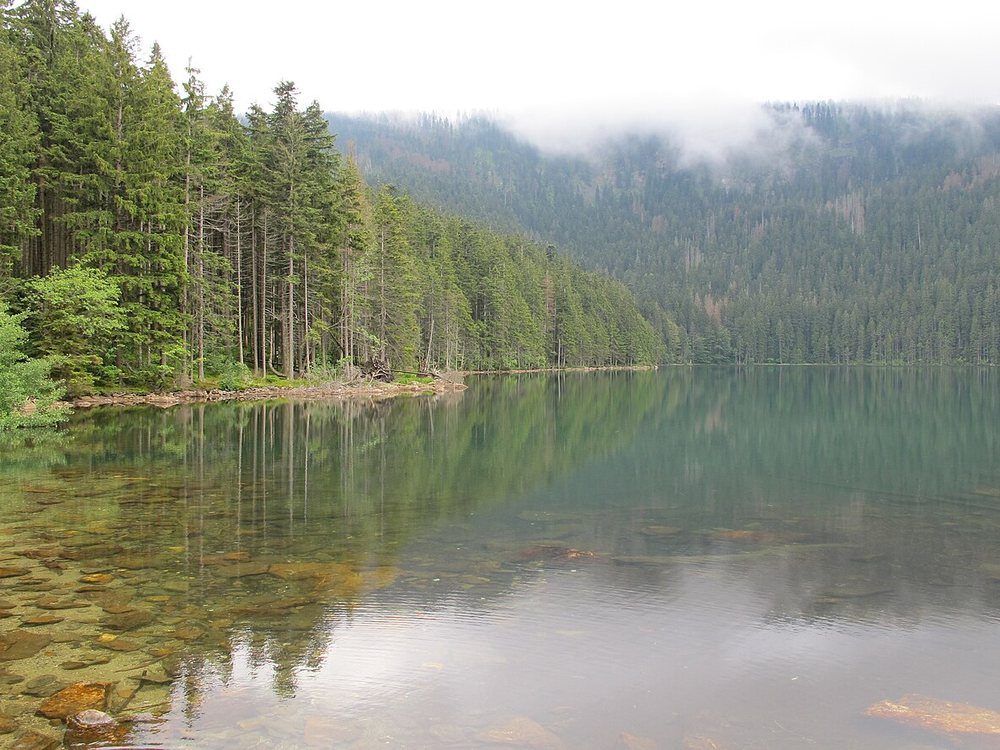 Černé jezero