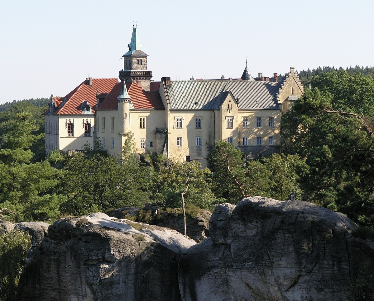 Hrubá Skála (zámek)