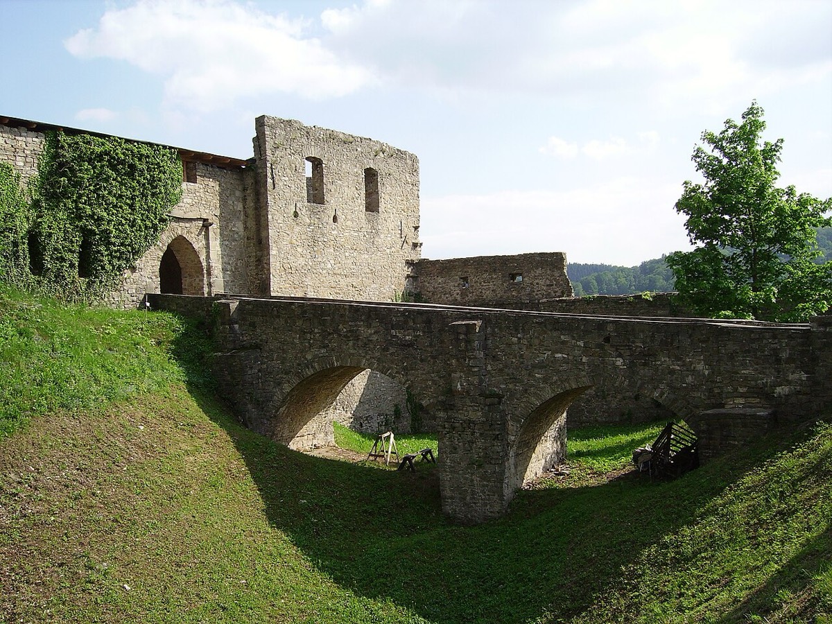 Hukvaldy (hrad)