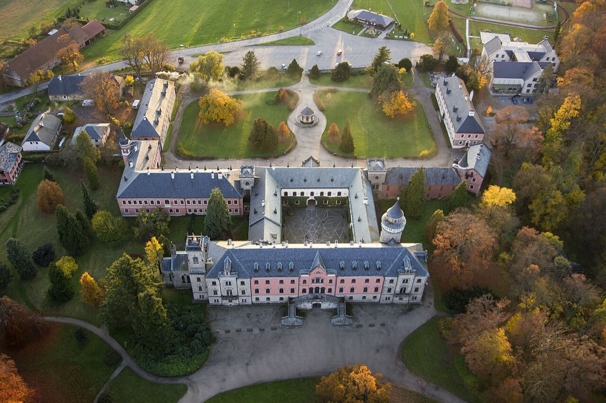 Sychrov (zámek)