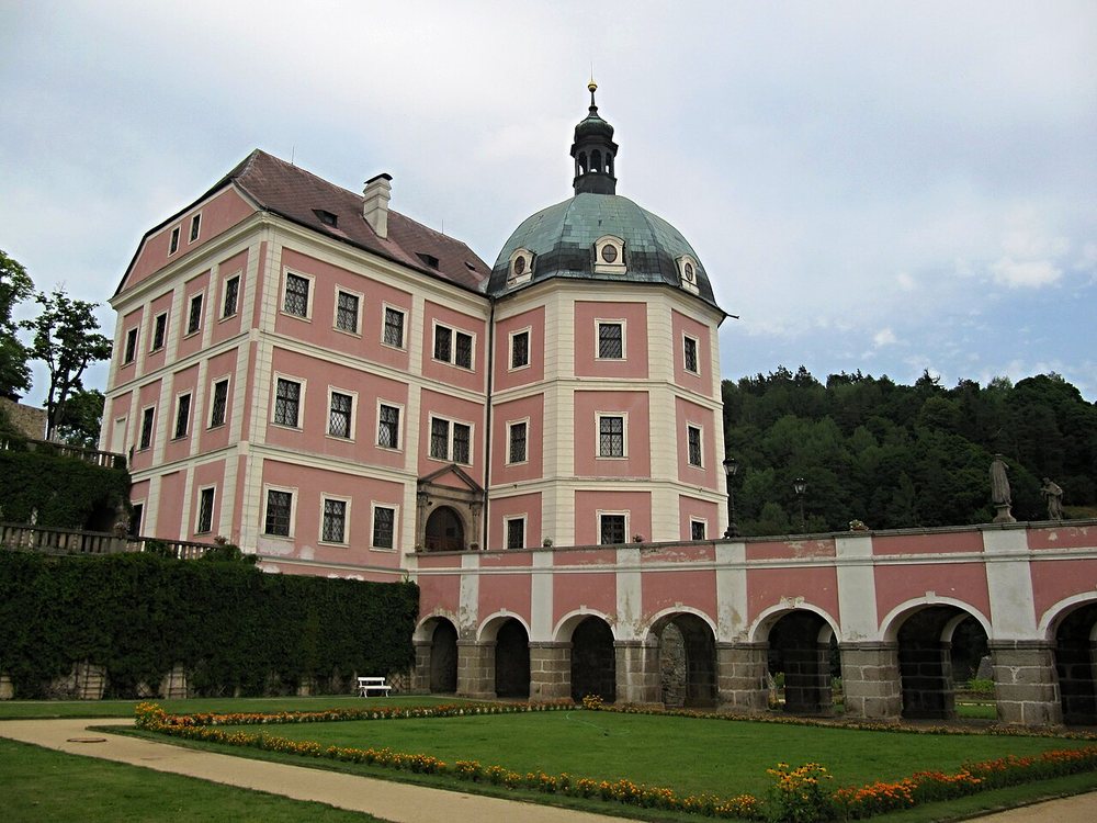 Hrad a zámok Bečov nad Teplou (relikviár sv. Maura)
