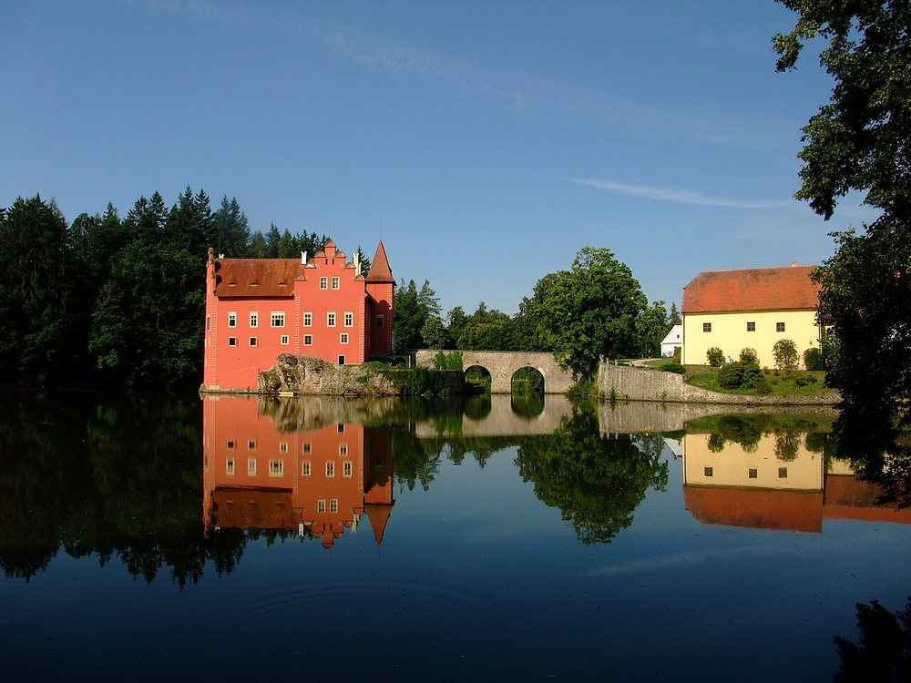 Zámek Červená Lhota